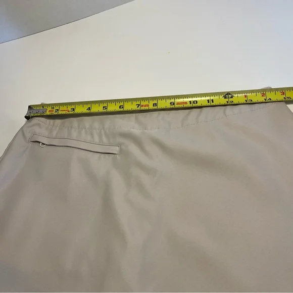 Patagonia Women's Size 6  Skort Khaki Gray Skirt Short Side Zip Polyester - Picture 10 of 11
